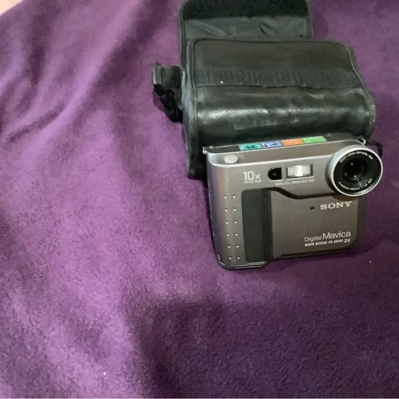 Camera - Picture 4 of 5